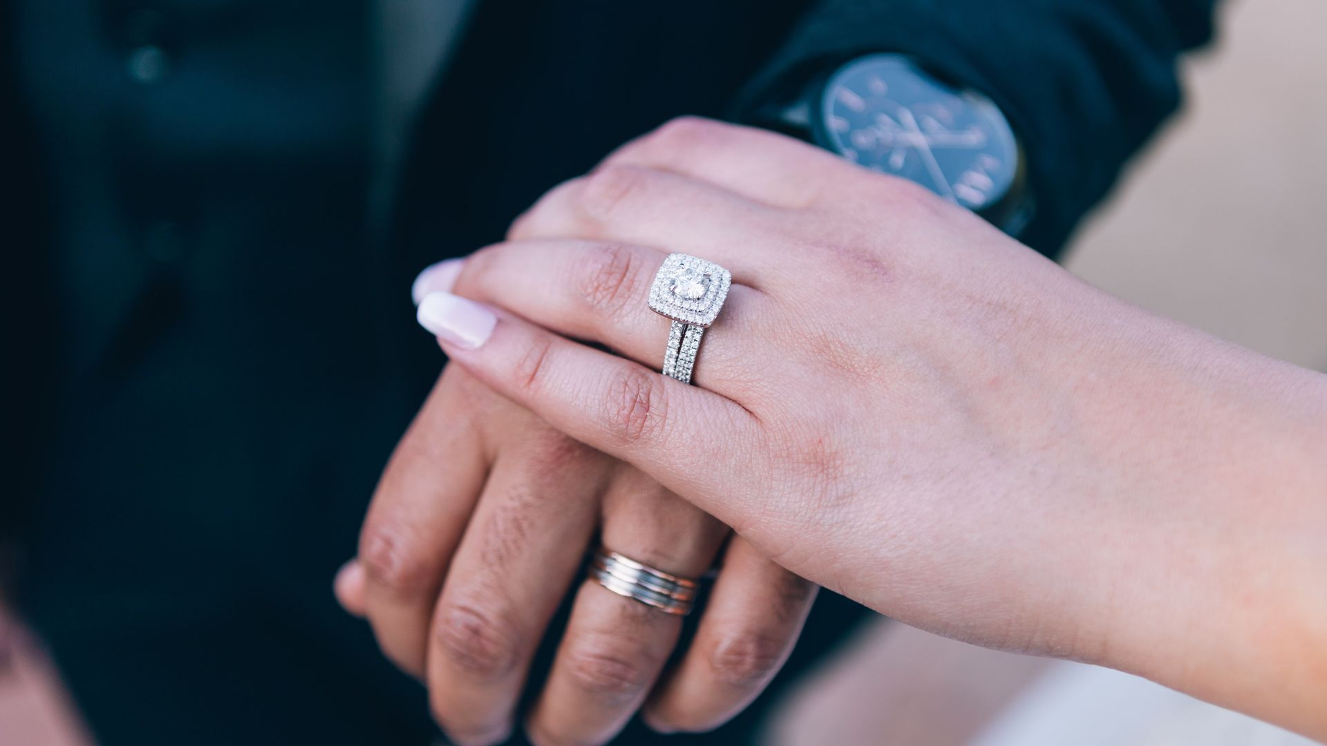 what hand wedding ring