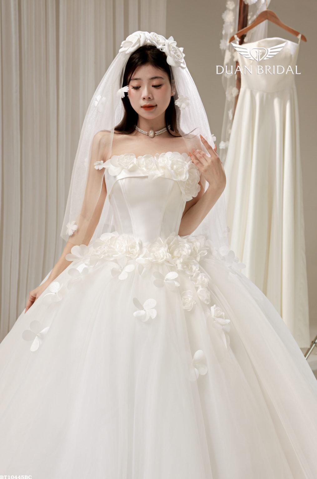 Petal - sleeveless ball gown wedding dress