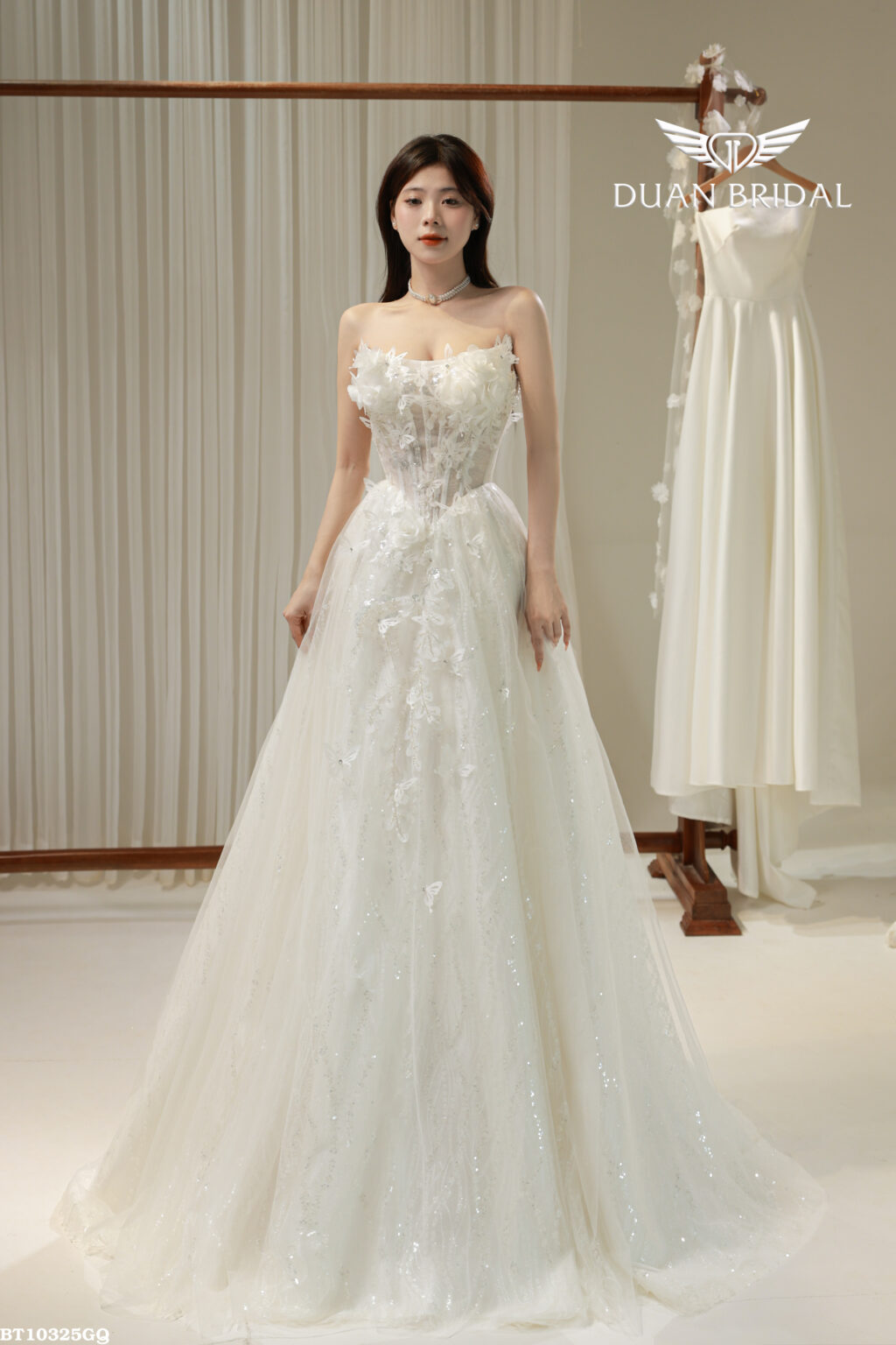 Allegra - sleeveless A-line wedding dress - 4