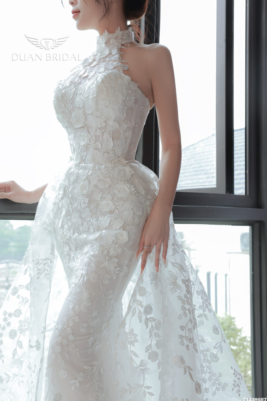 Lace Bloom - sleeveless mermaid wedding dress - 2
