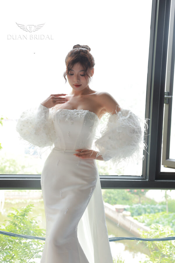 Venisia - detachable sleeve mermaid wedding dress - 2