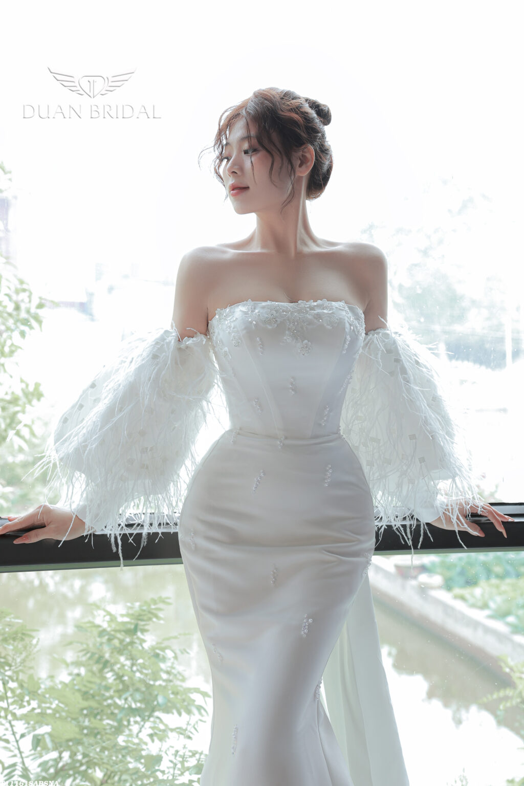 Venisia - detachable sleeve mermaid wedding dress - 3