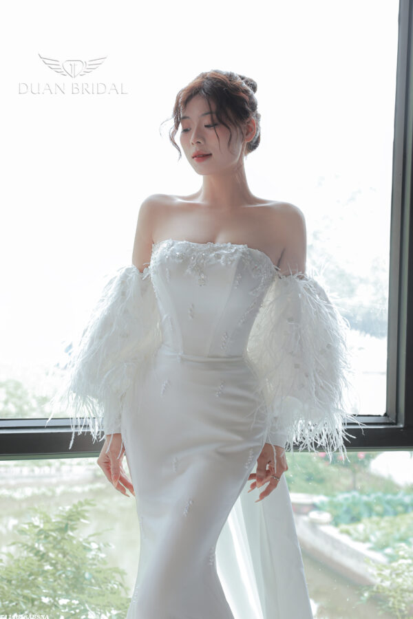 Venisia - detachable sleeve mermaid wedding dress