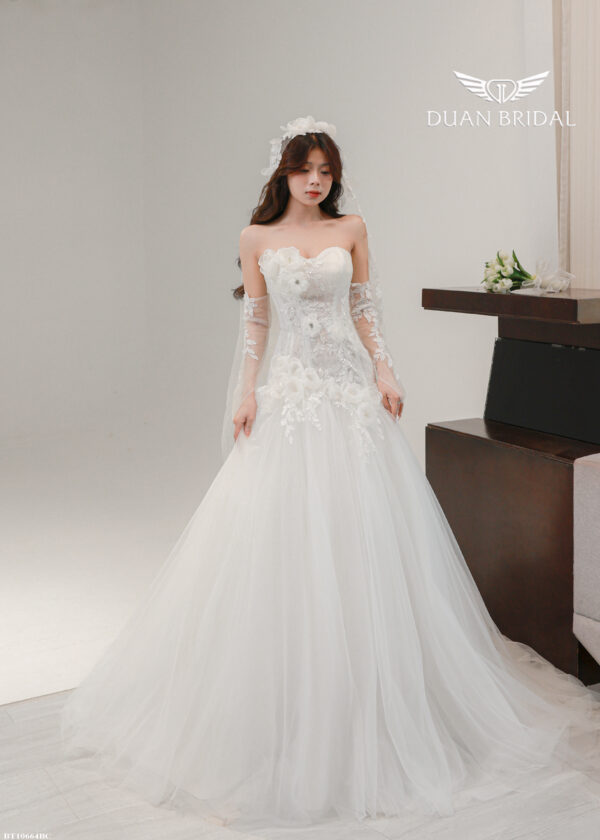 Minimalist Wedding Dresses