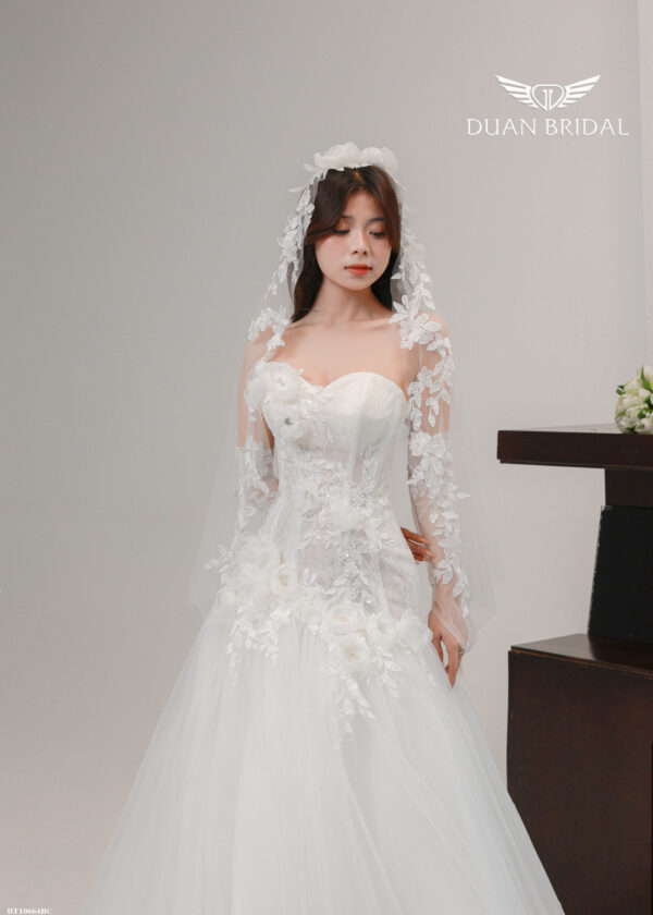 Elira - detachable sleeve mermaid wedding dress