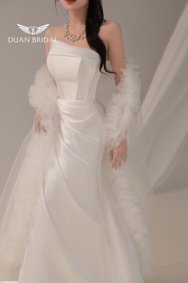 Vireya - sleeveless mermaid wedding dress