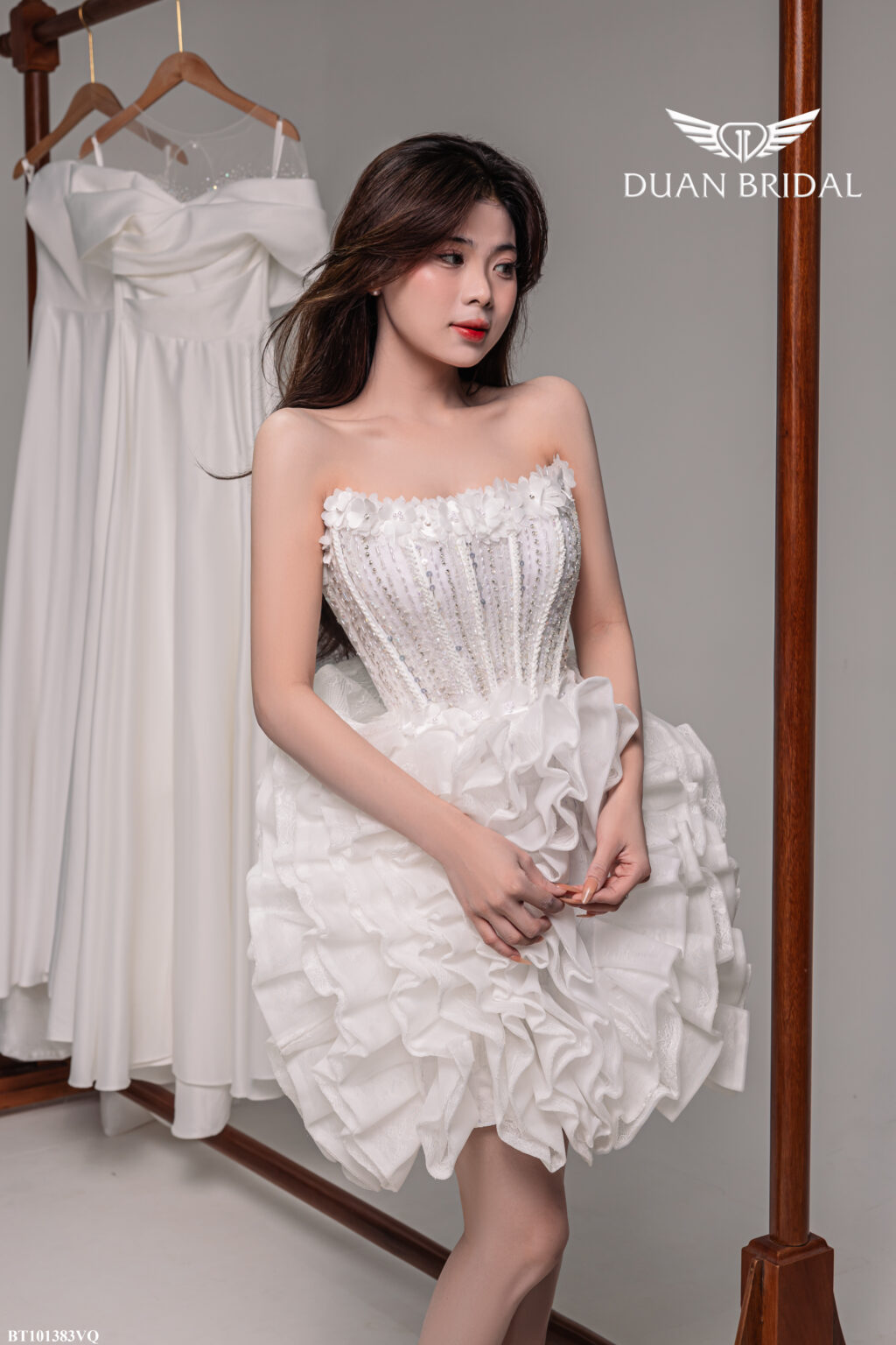 Zinnia - sleeveless mini wedding dress