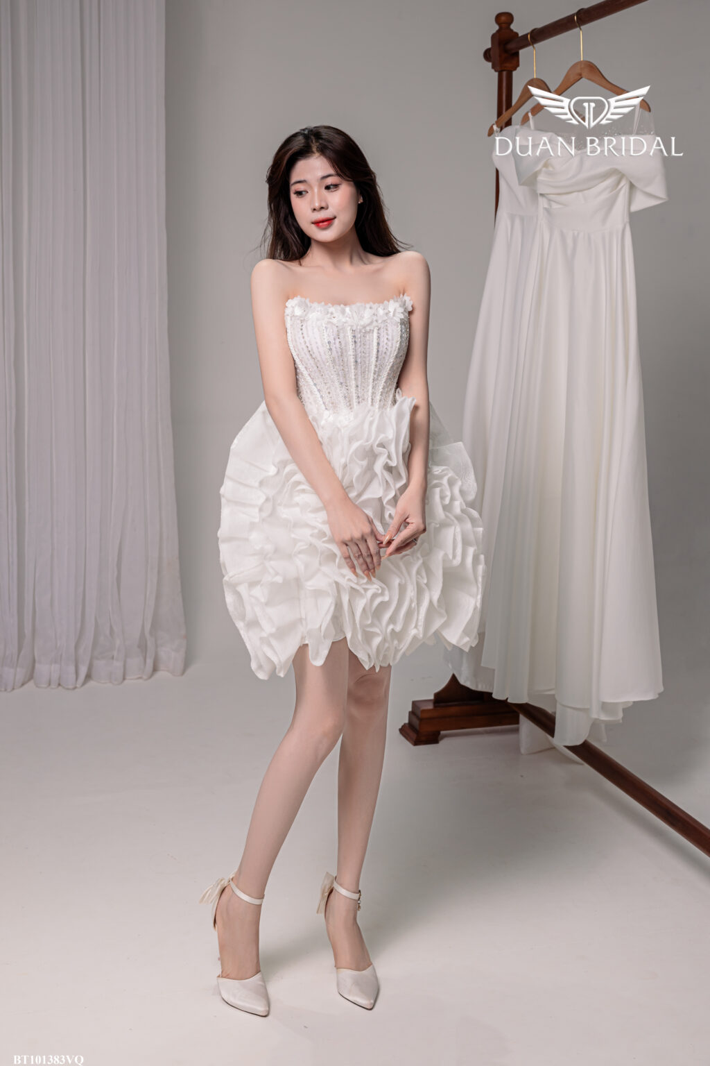 Zinnia - sleeveless mini wedding dress -3