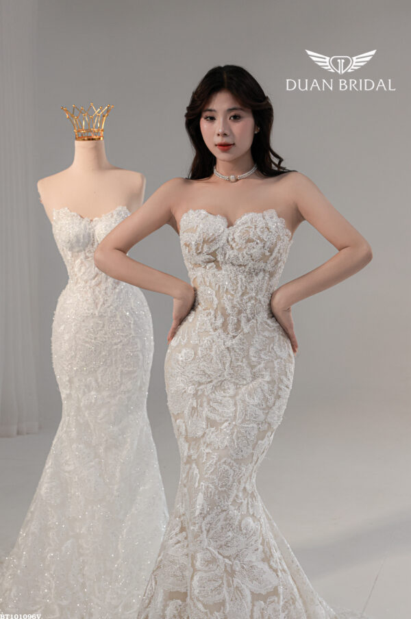 Zephyra - sleeveless mermaid wedding dress