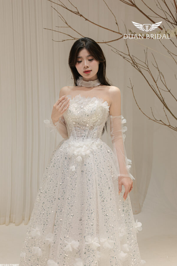 Odessa - detachable sleeve A-line wedding dress