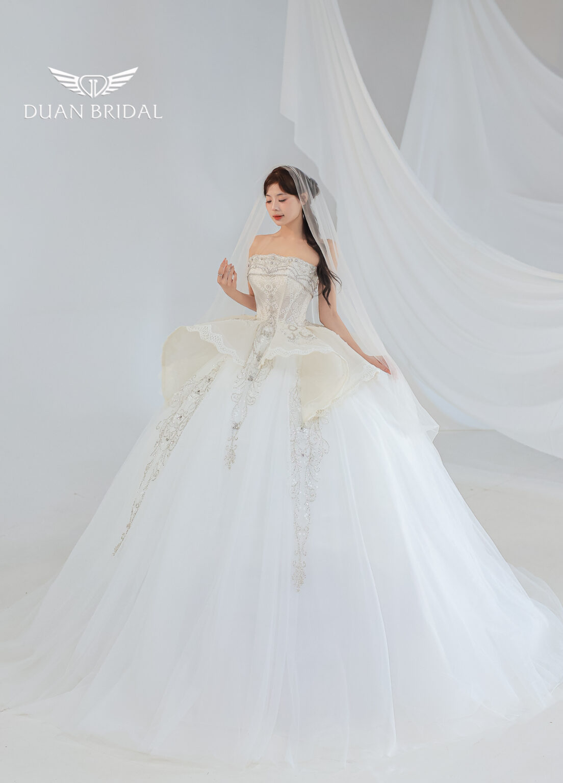 Saphira - sleeveless ball gown wedding dress - 4