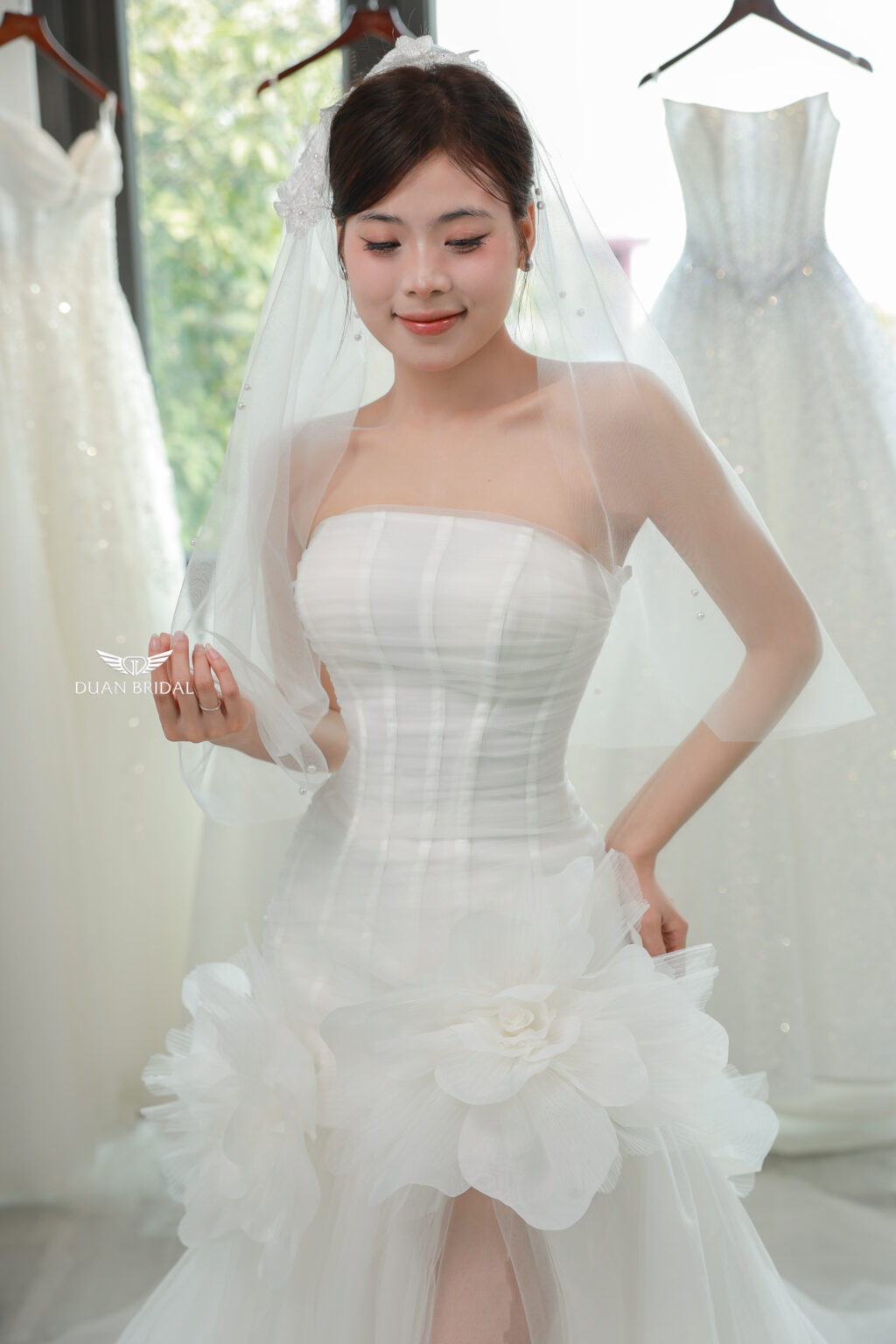 Majesta - Sleeveless corset mermaid wedding dress