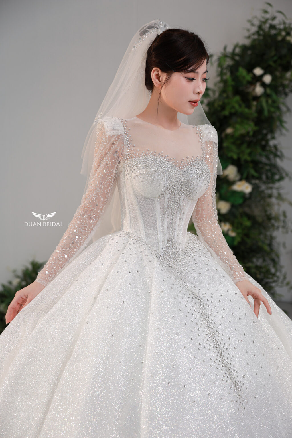 Vesta Blanche - Glitter corset long sleeve ball gown wedding dress