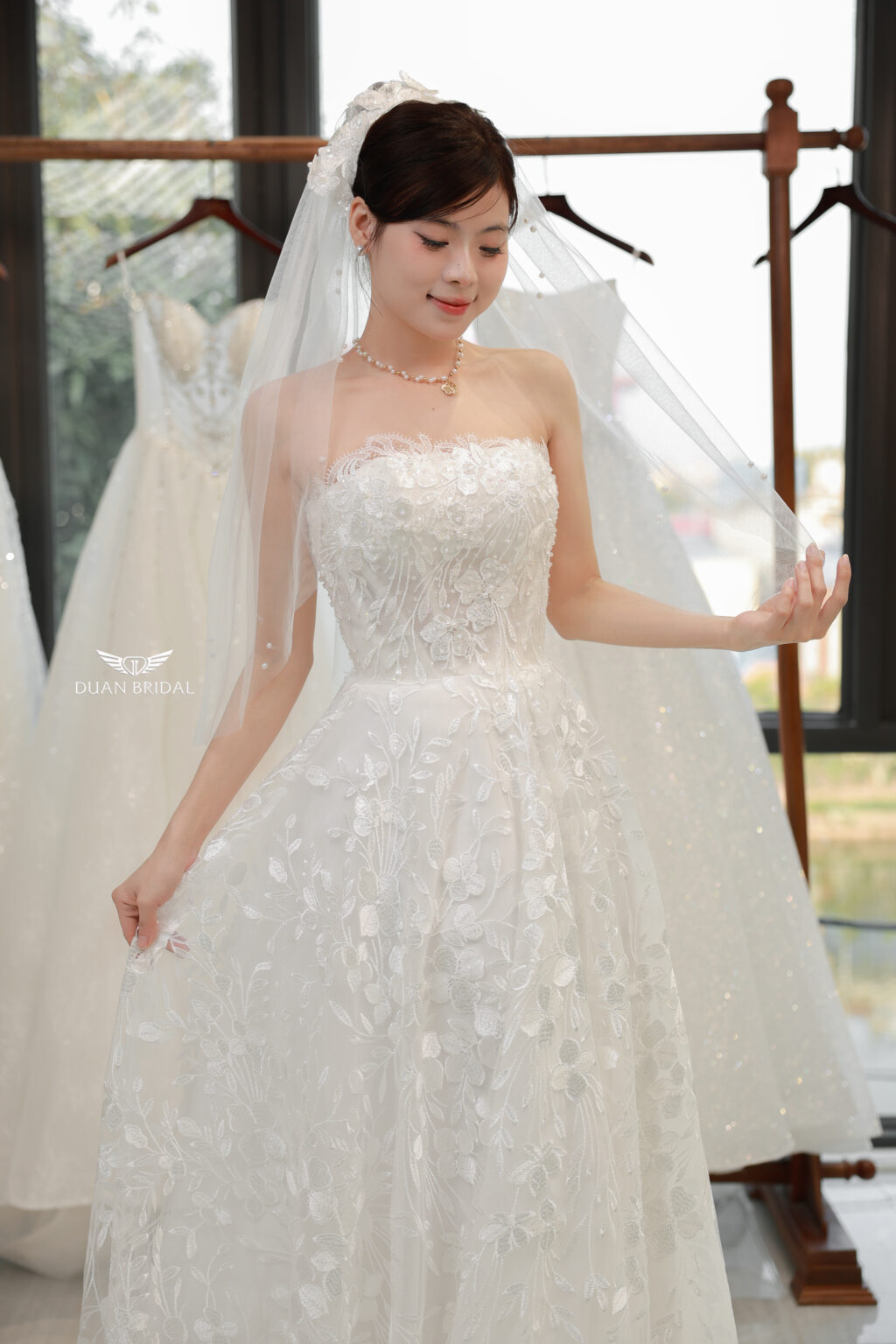 Floréline - Sleeveless soft lace A-line wedding dress