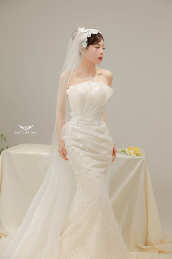 Lumira - Sleeveless mermaid wedding dress