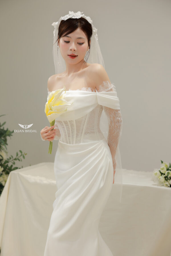 Shayla - Off-shoulder long sleeve mermaid wedding dress