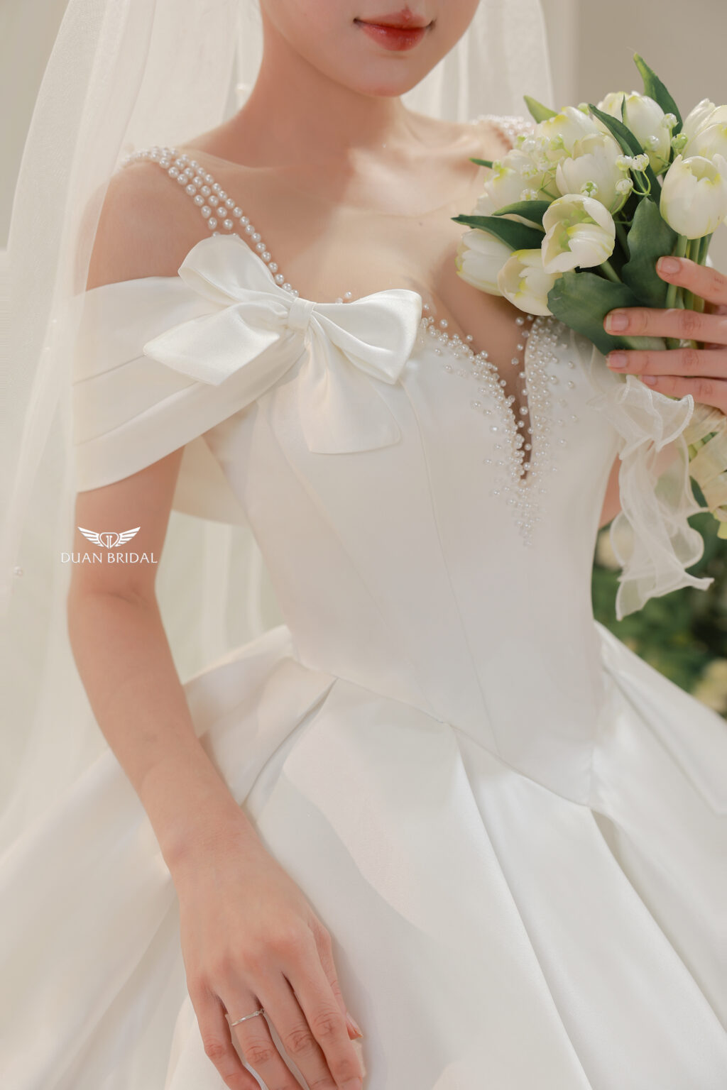 Solène - Off-shoulder ball gown wedding dress - 2