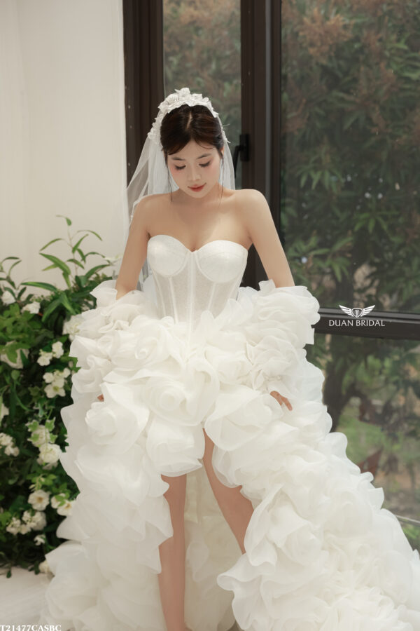 Volair - detachable sleeve mermaid wedding dress - 2