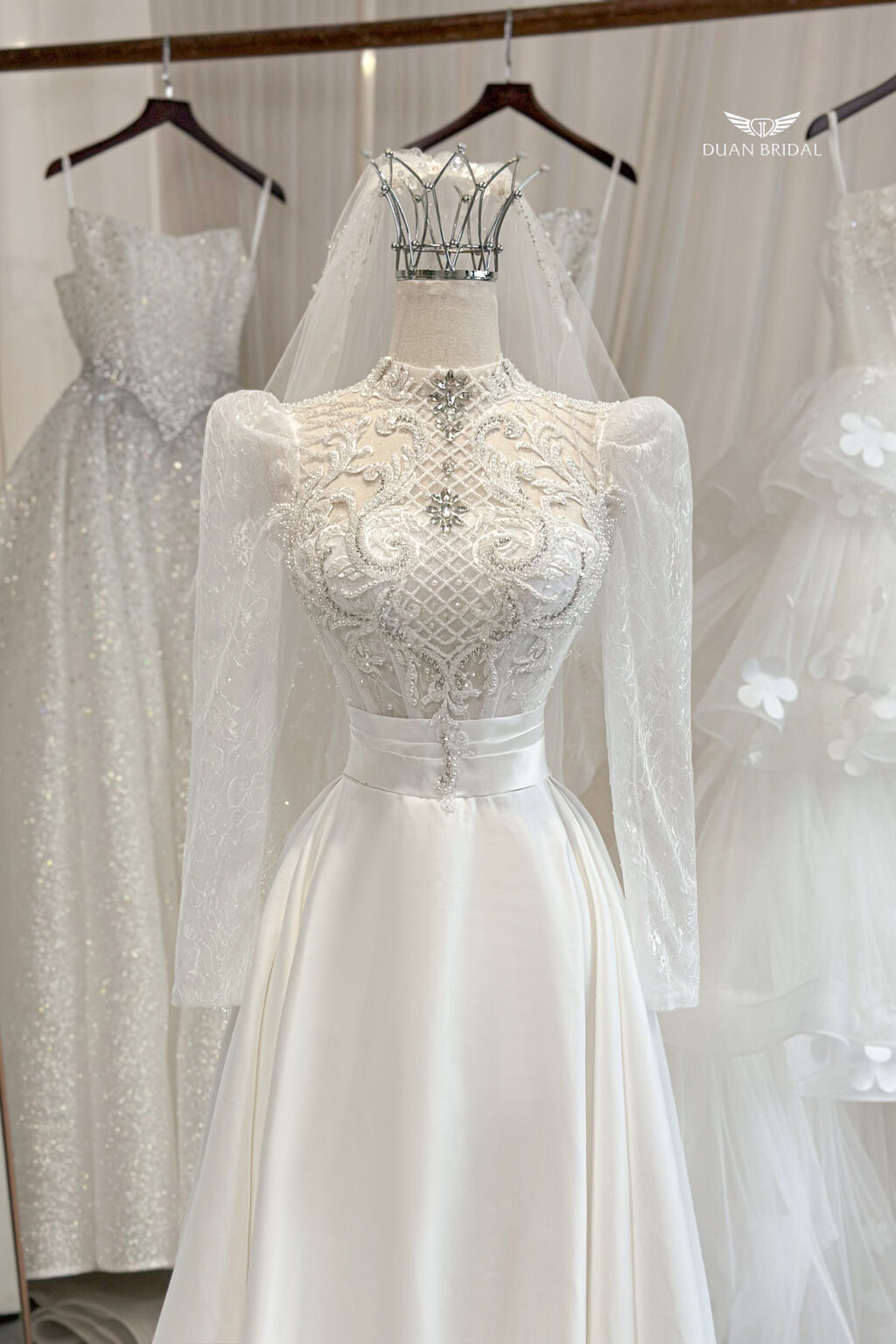 Oressa - Long sleeve A-line wedding dress - 4