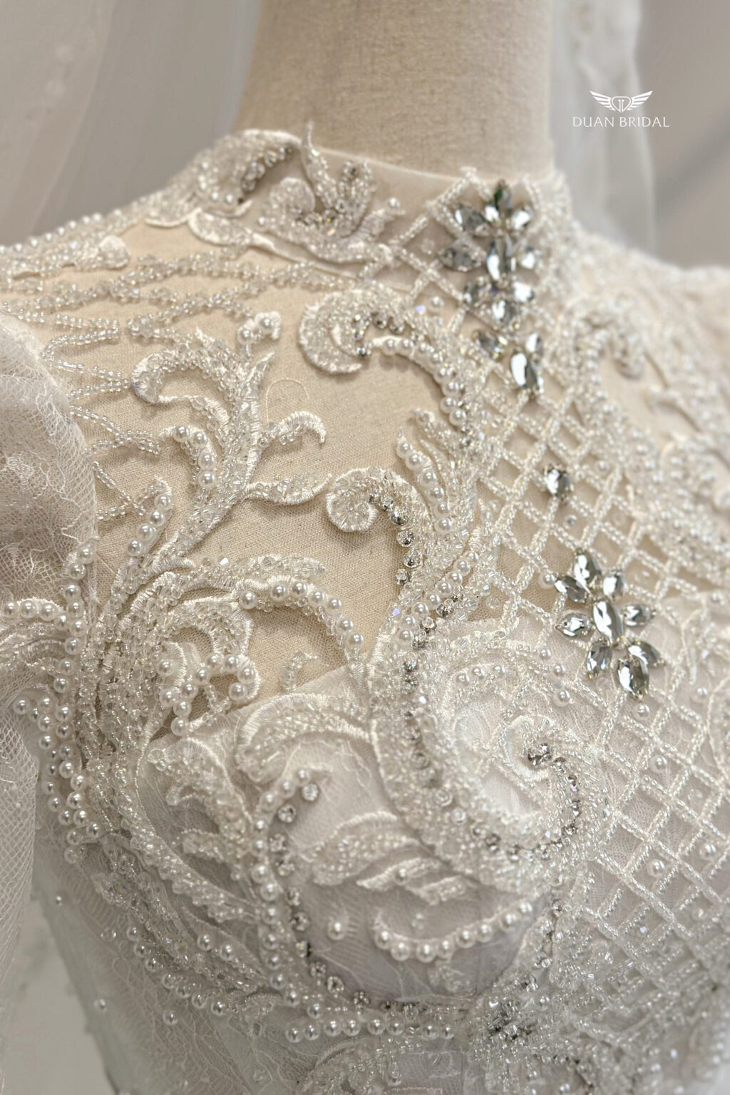Oressa - Long sleeve A-line wedding dress - 3