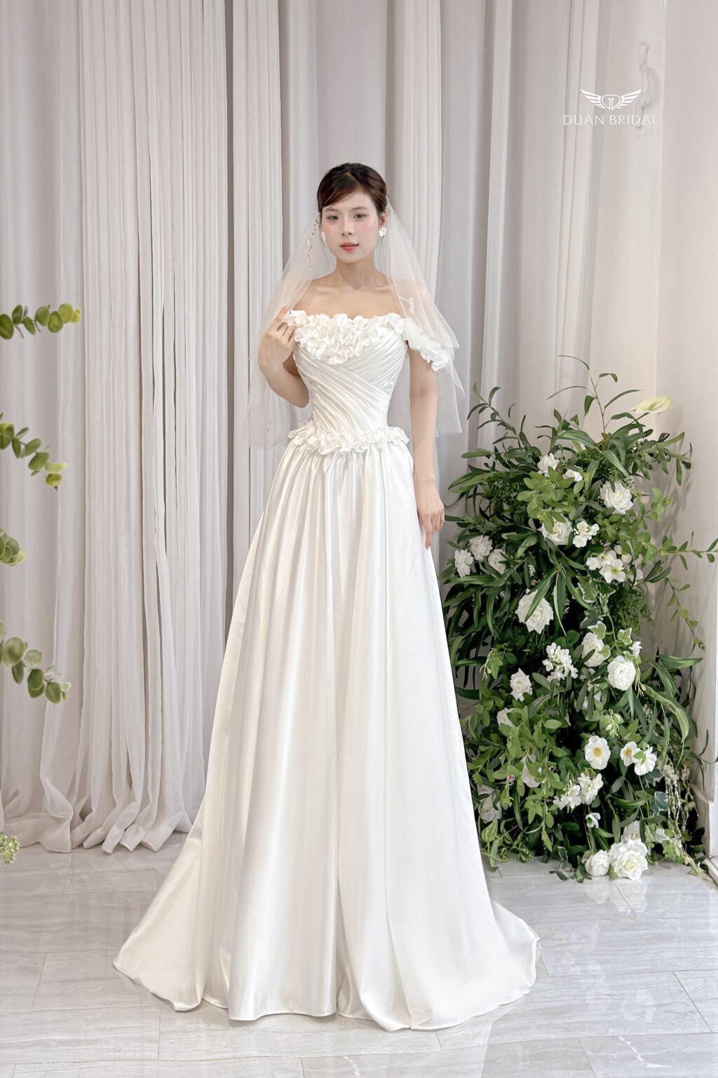 Floréa - Off-shoulder A-line wedding dress - 4