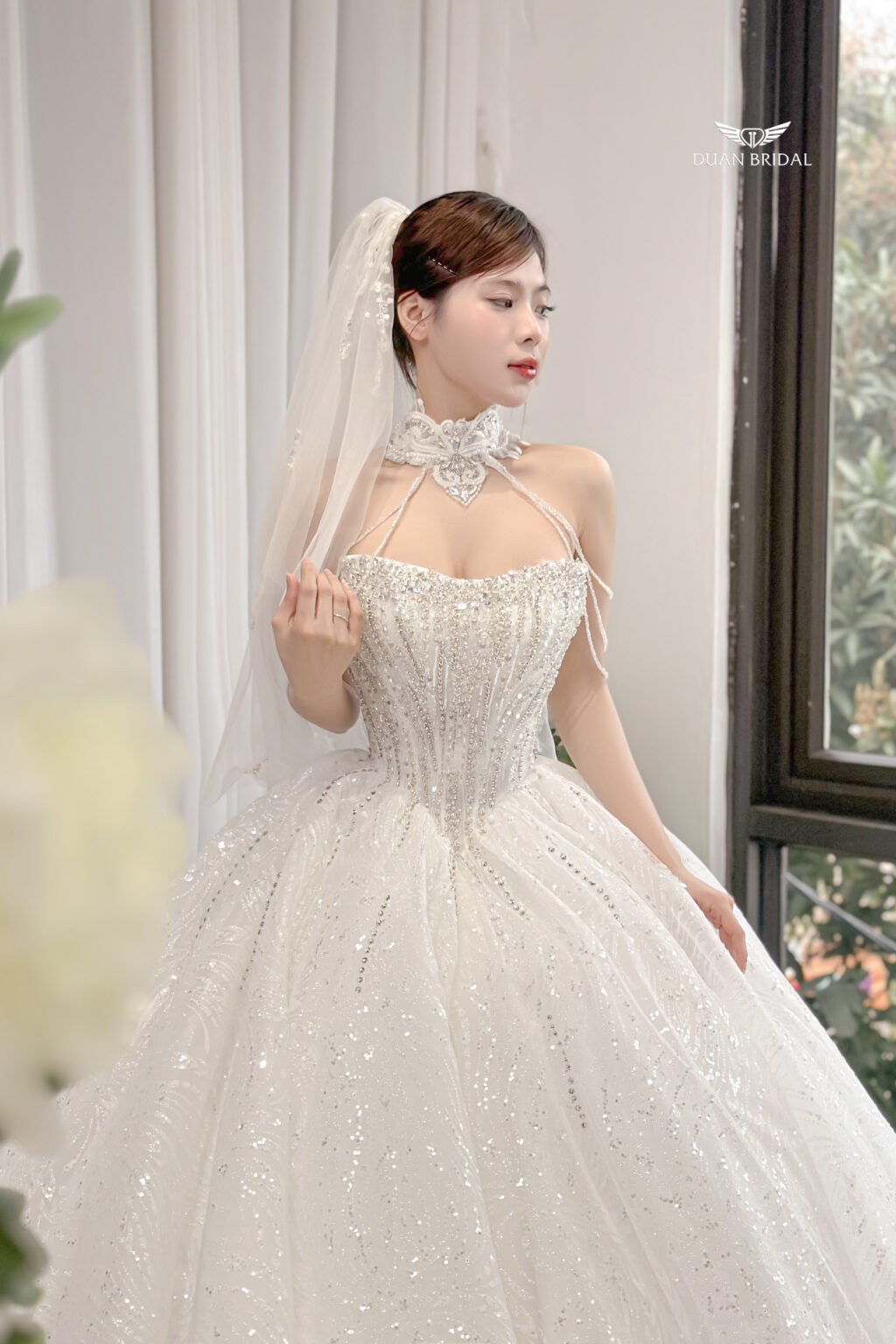 Ignéa - Sleeveless ball gown wedding dress - 3