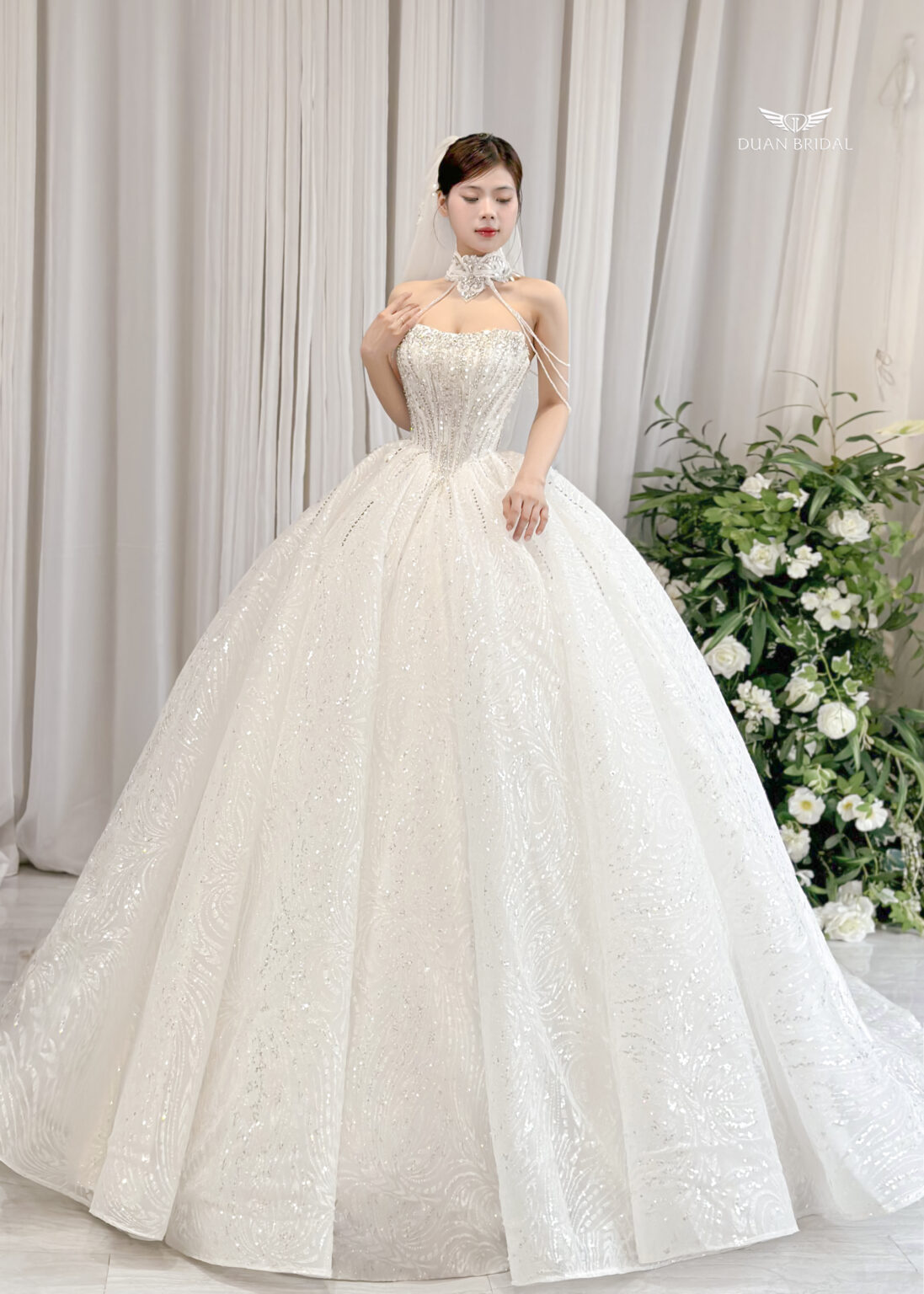 Ignéa - Sleeveless ball gown wedding dress - 4