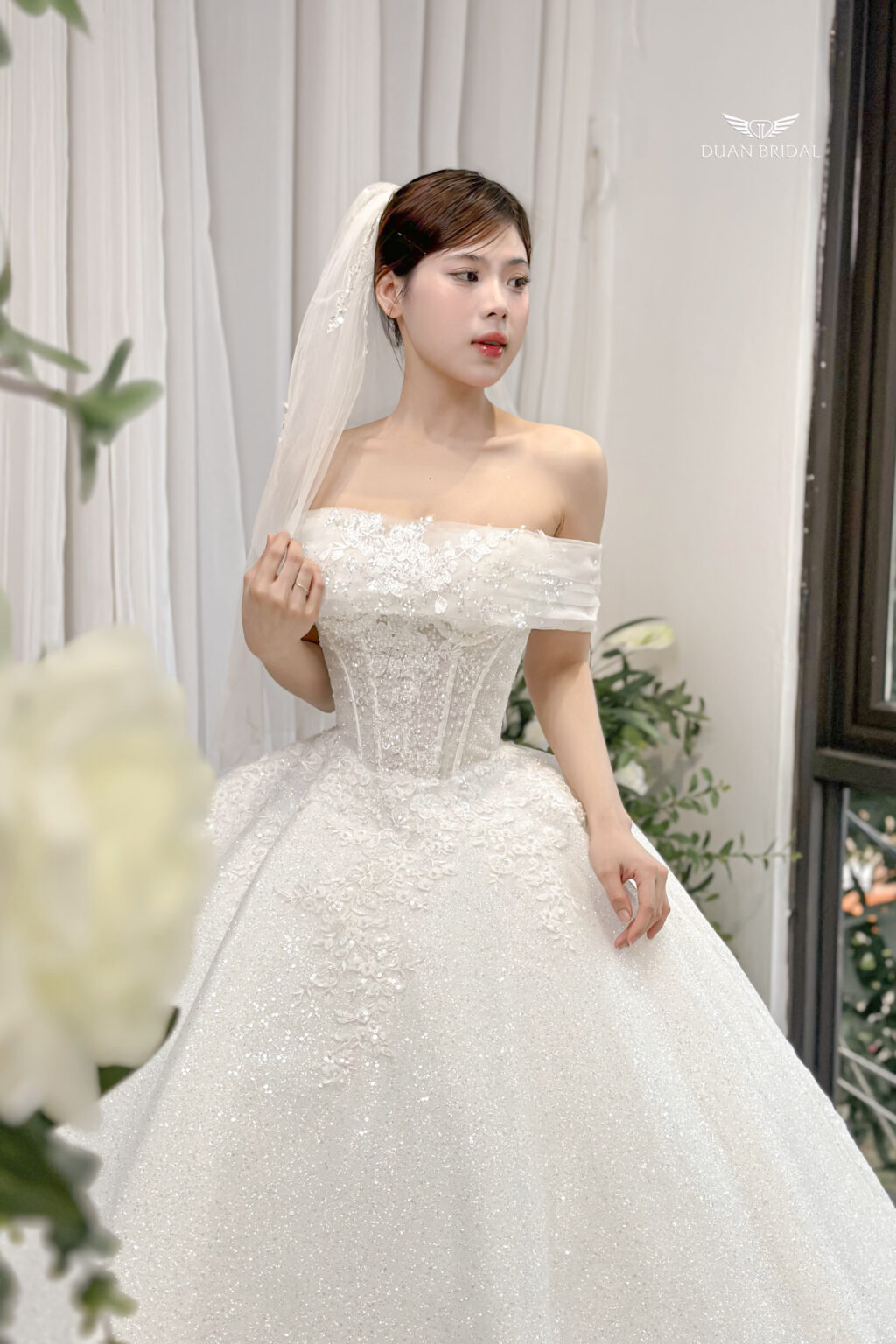 Lynora - Off-shoulder ball gown with corset wedding dress -3