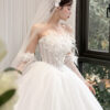 Azréa - Detachable sleeve ball gown with floral lace - 3
