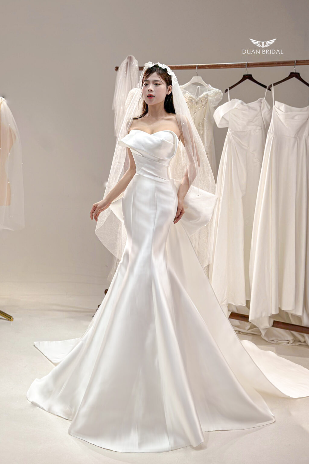 Virell - sleeveless mermaid wedding dress - 3