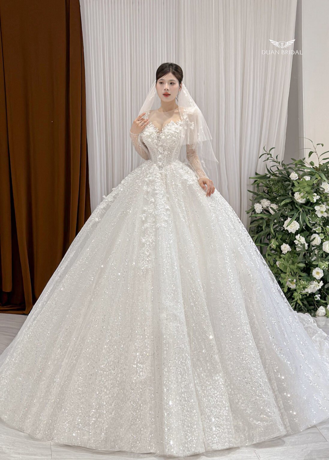 Cyrend - long sleeve ball gown wedding dress - 4