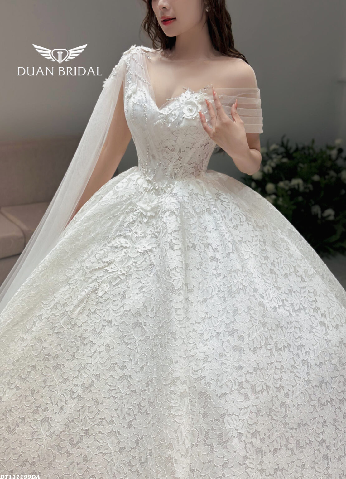 Rosven - off-shoulder ball gown wedding dress - 3