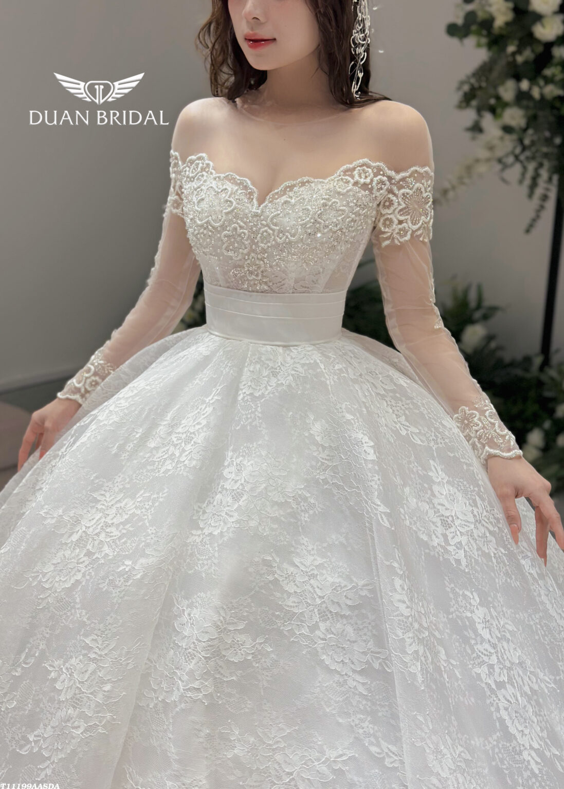 Serelle - off-shoulder long sleeve ball gown wedding dress - 2