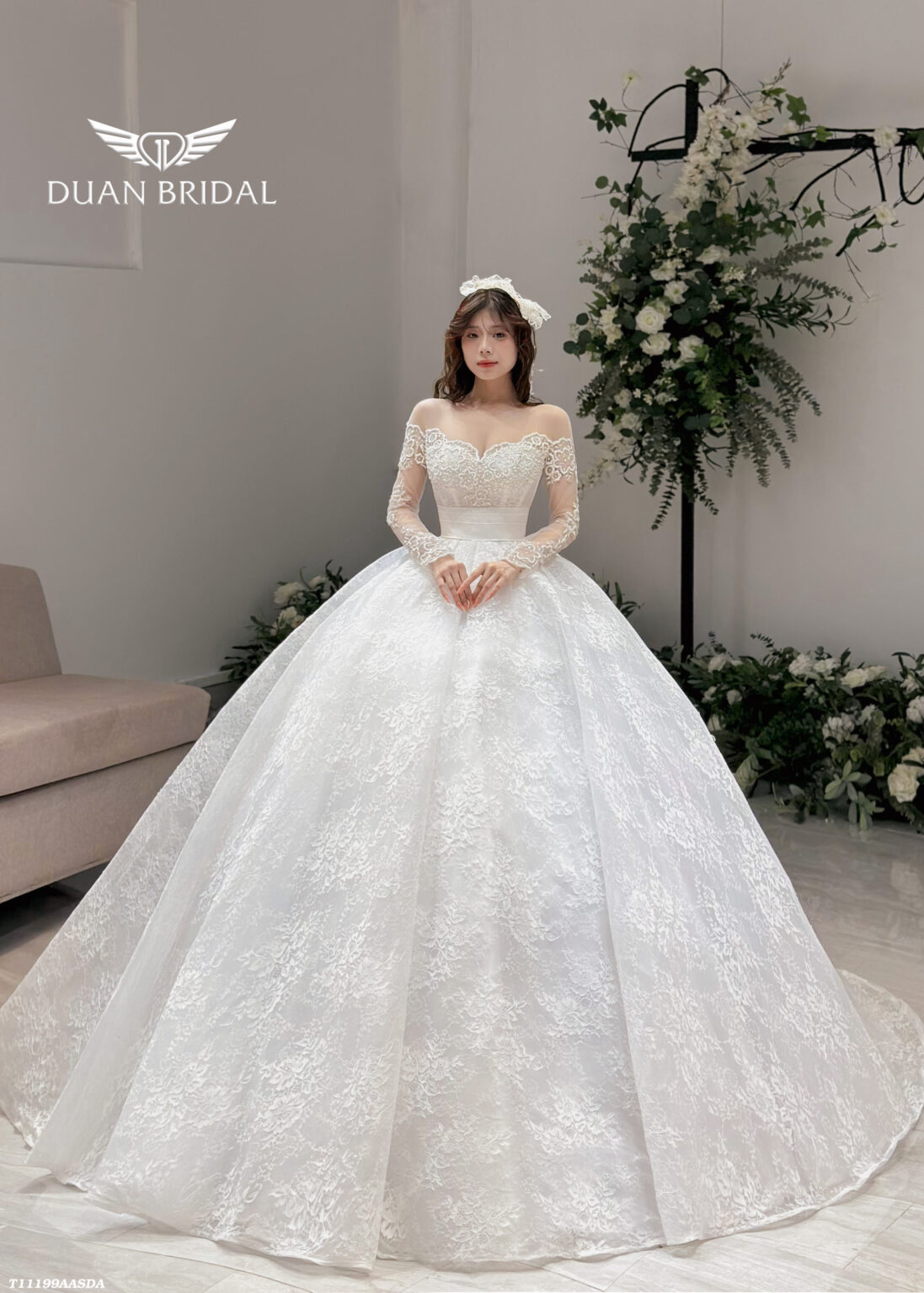 Serelle - off-shoulder long sleeve ball gown wedding dress - 4