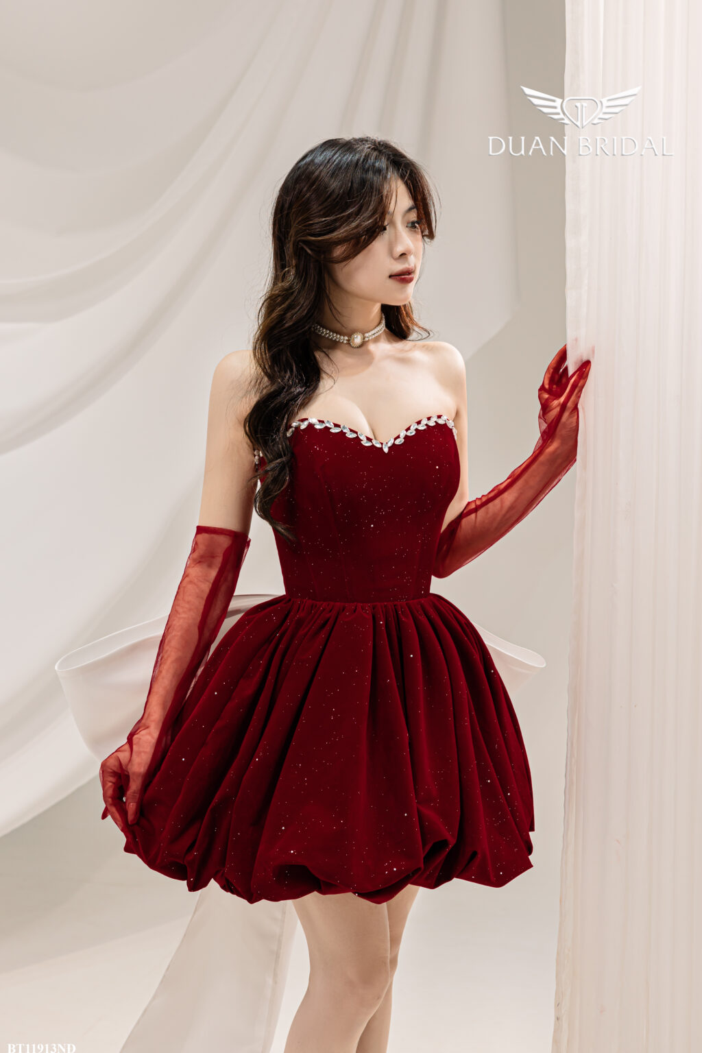 Noiré - detachable sleeve mini wedding dress - 5