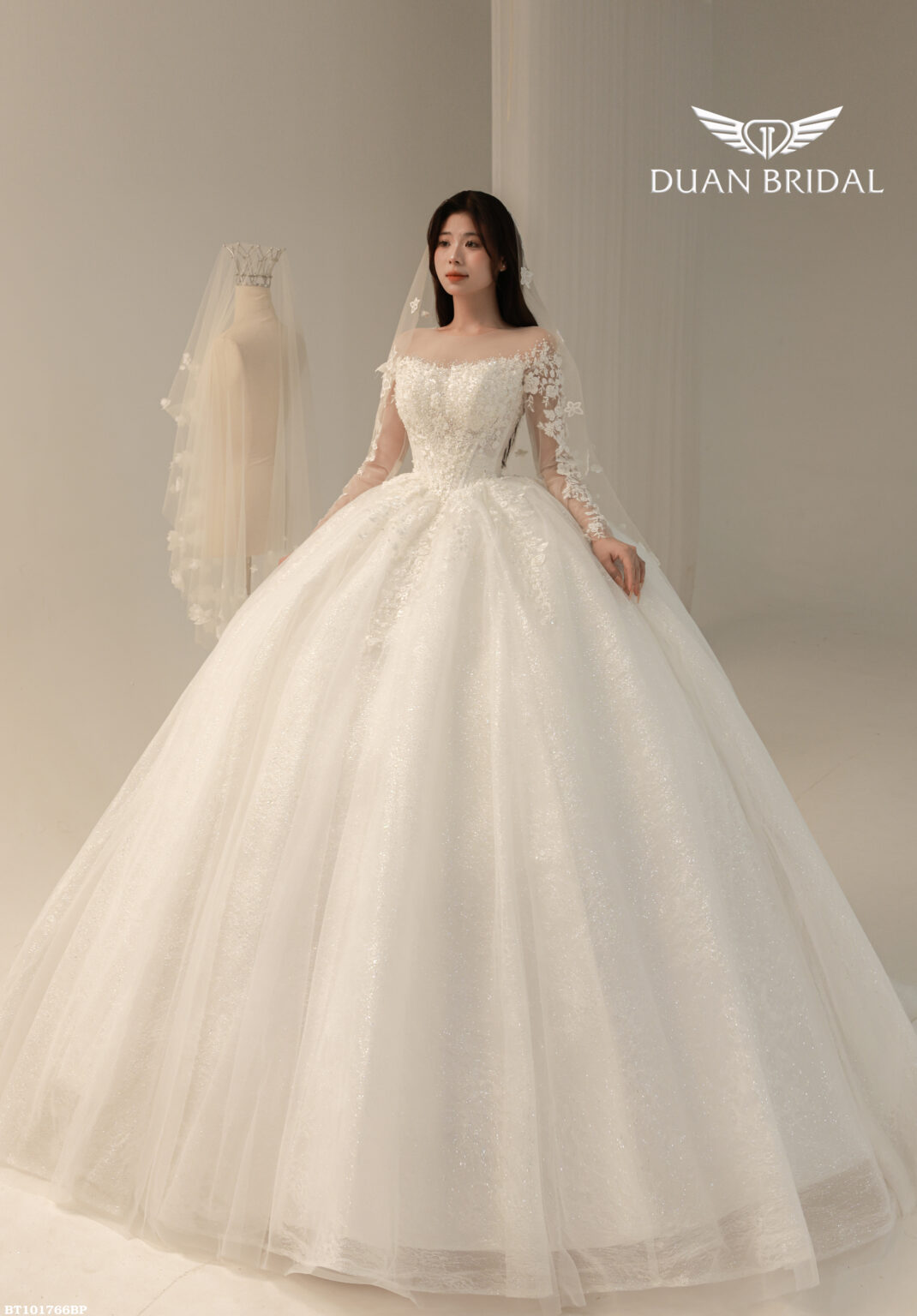 Seraphyne - off-shoulder long sleeve ball gown wedding dress - 5