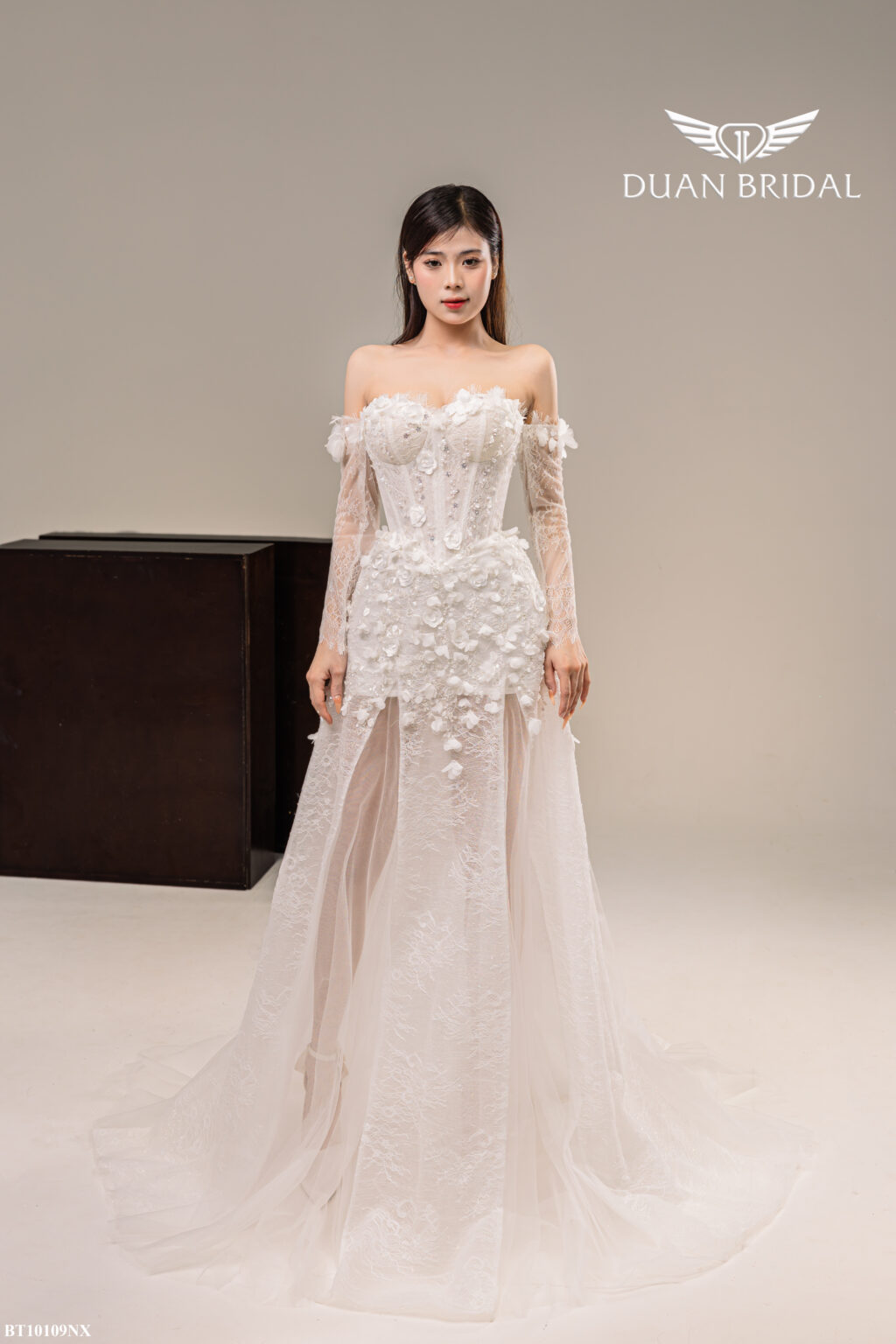Floret - detachable sleeve A-line wedding dress - 3