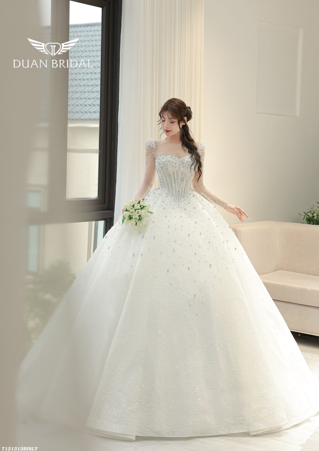 Liora - long sleeve ball gown wedding dress -5