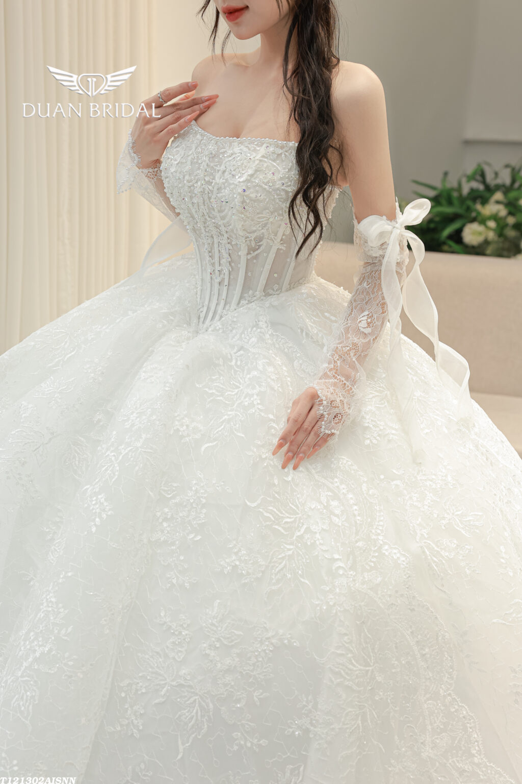 Luna Belle - detachable sleeve ball gown wedding dress - 2