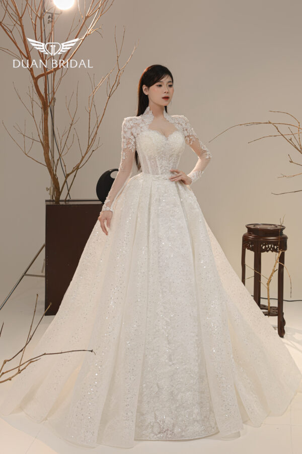 Opaline - long sleeve ball gown wedding dress - 3
