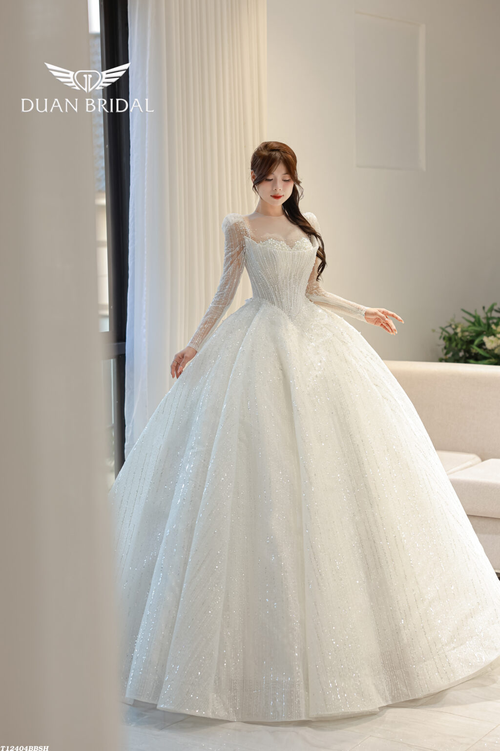 Elysia - off-shoulder long sleeve ball gown wedding dress - 5