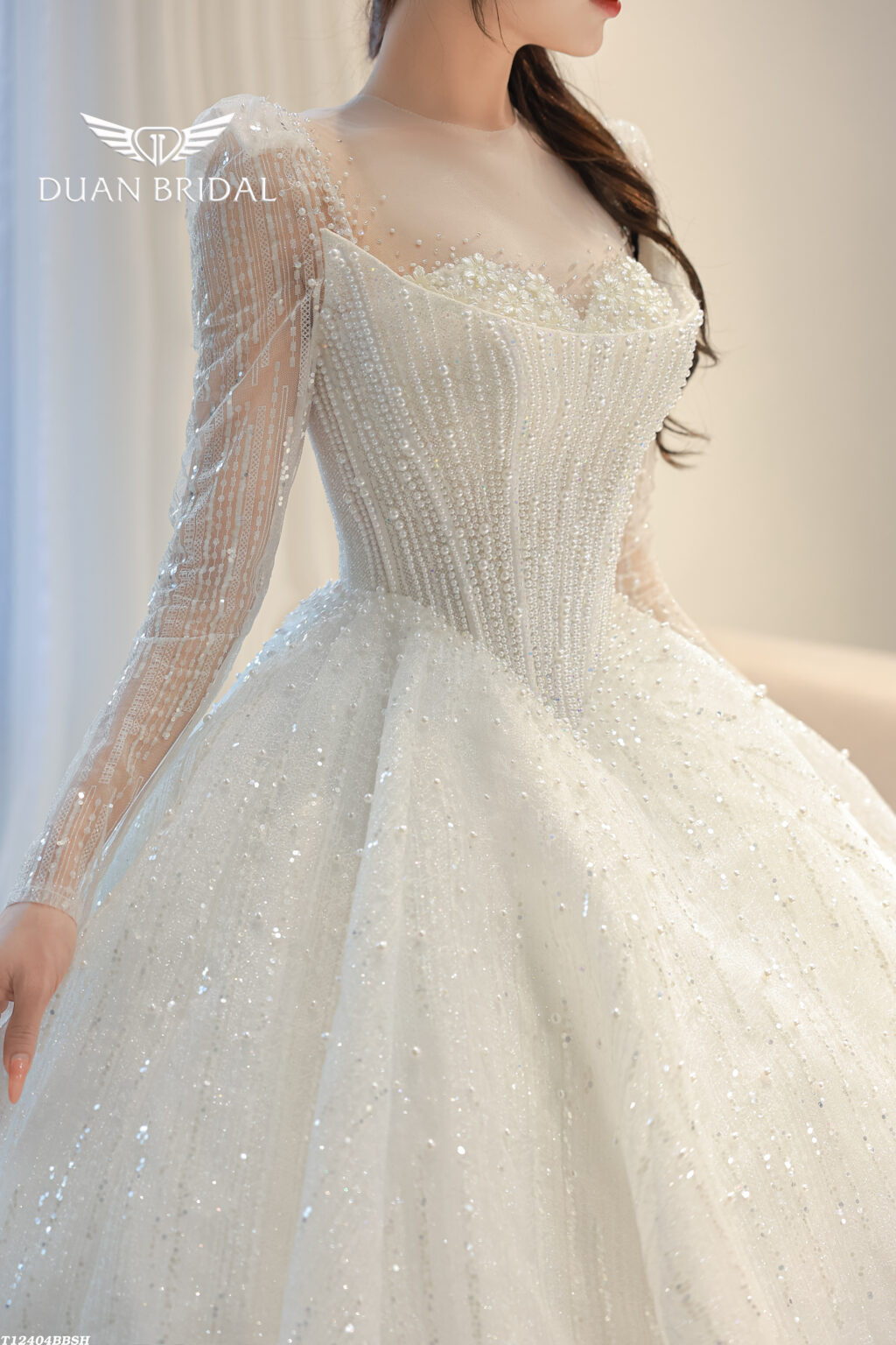 Elysia - off-shoulder long sleeve ball gown wedding dress - 2