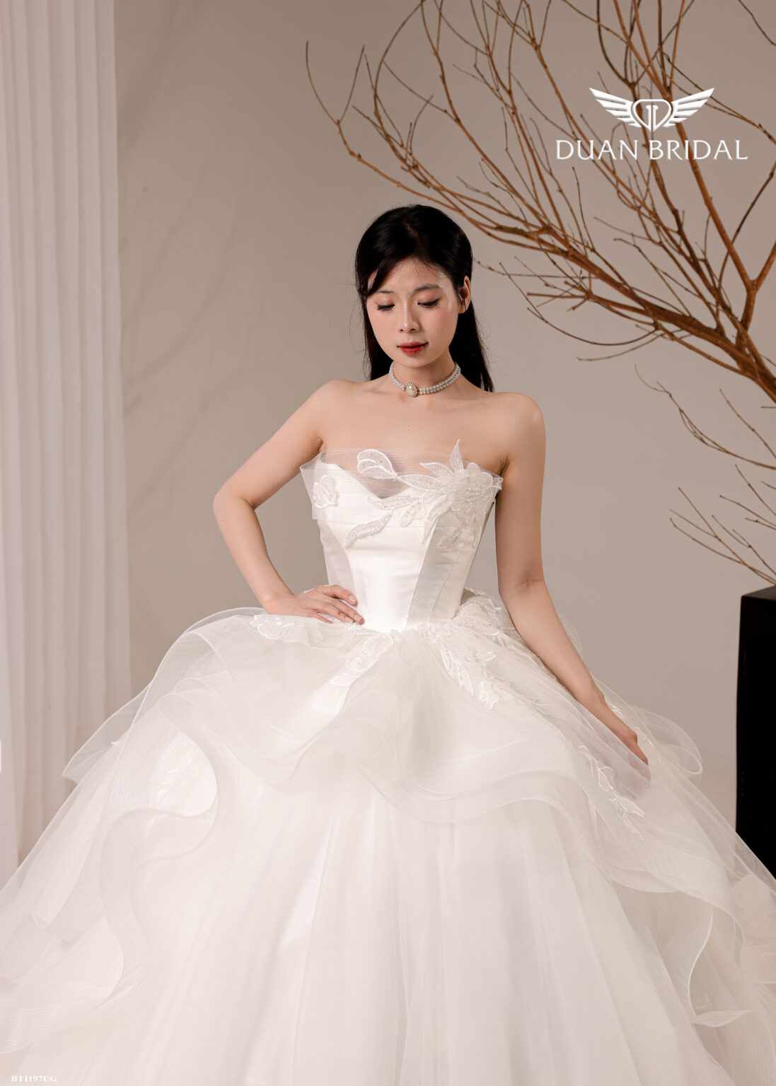 Misty - sleeveless ball gown wedding dress - 5