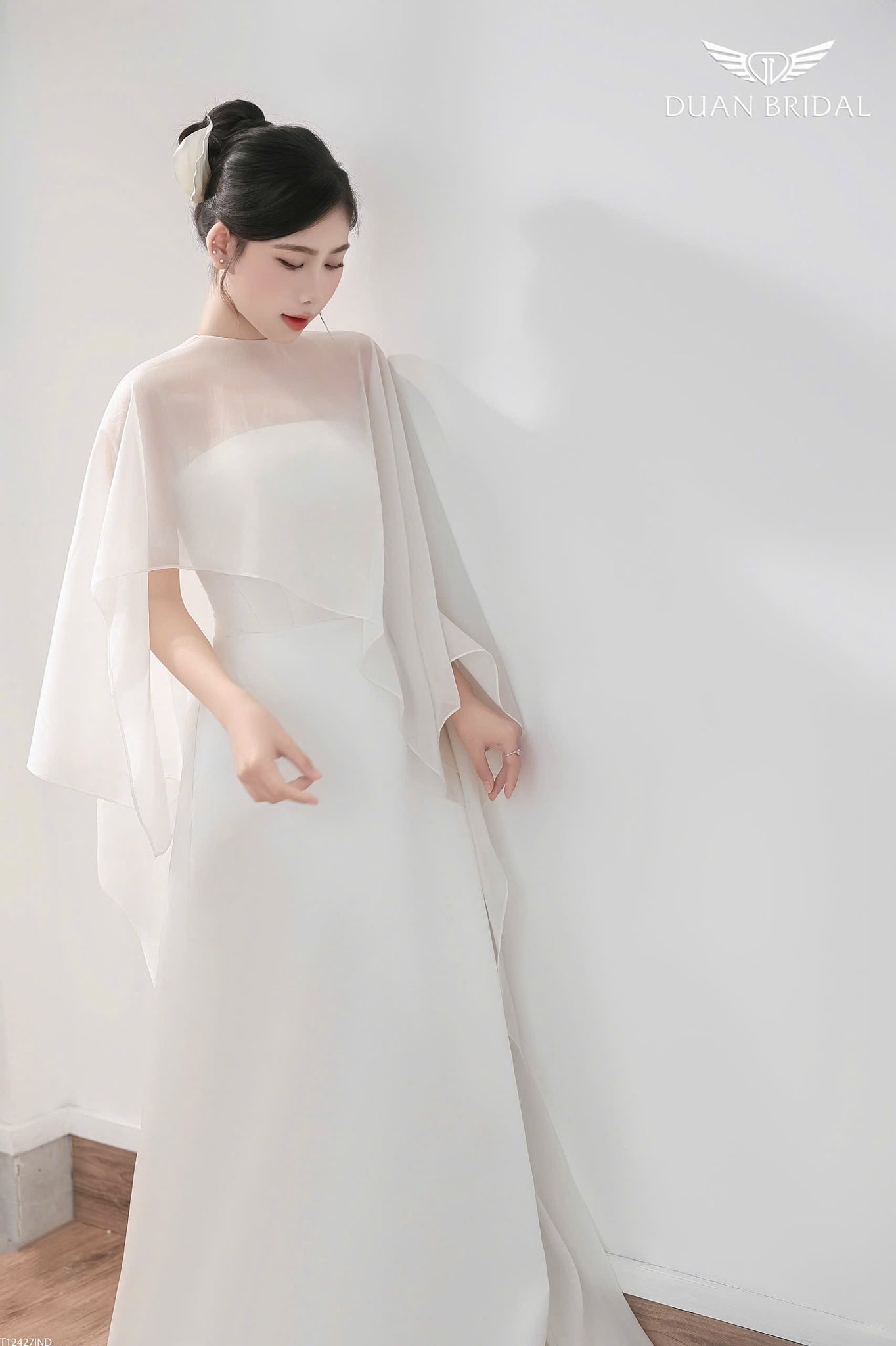 Removable Sleeves wedding dress